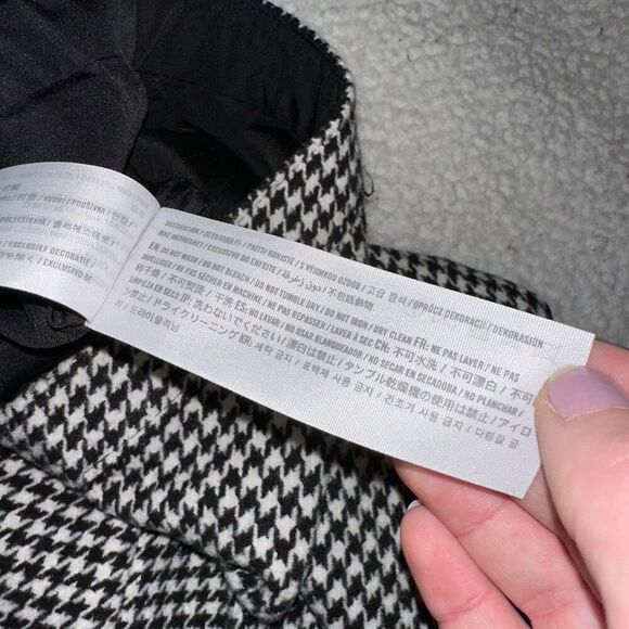 Hollister Ultra High Rise Skirt Black White Houndstooth Medium NWT - Picture 10 of 11